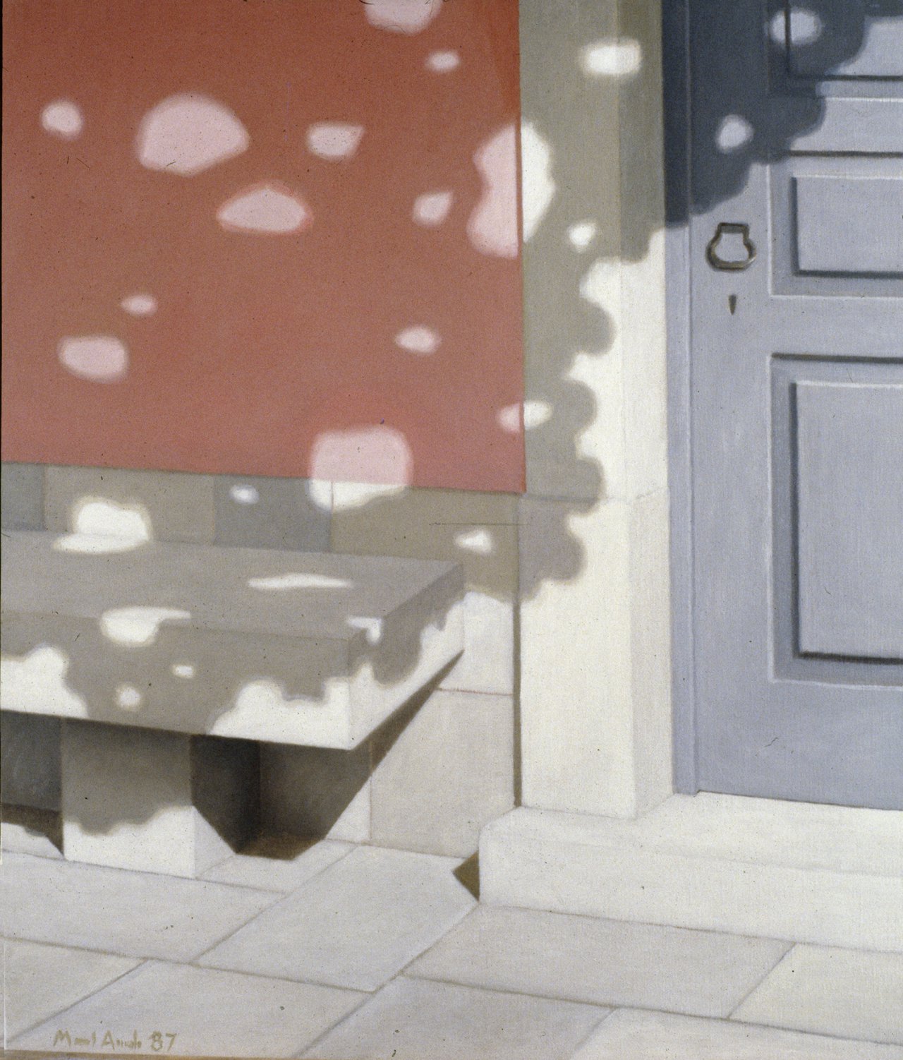 Porta e banco com sombras